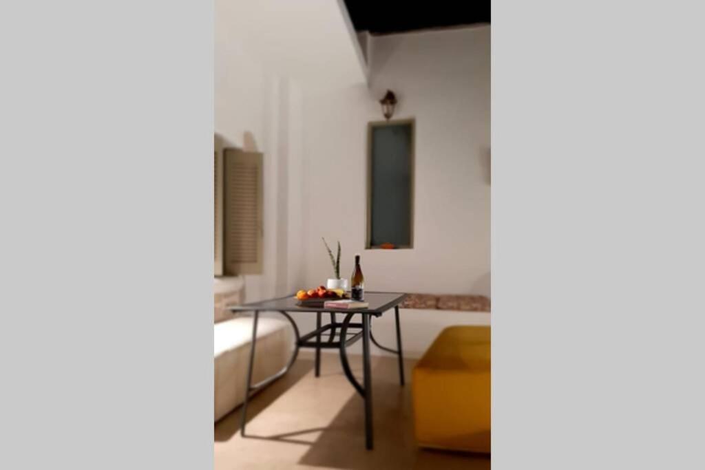 Sonia'S Luxury Apartment With Jacuzzi 卡米拉日 外观 照片