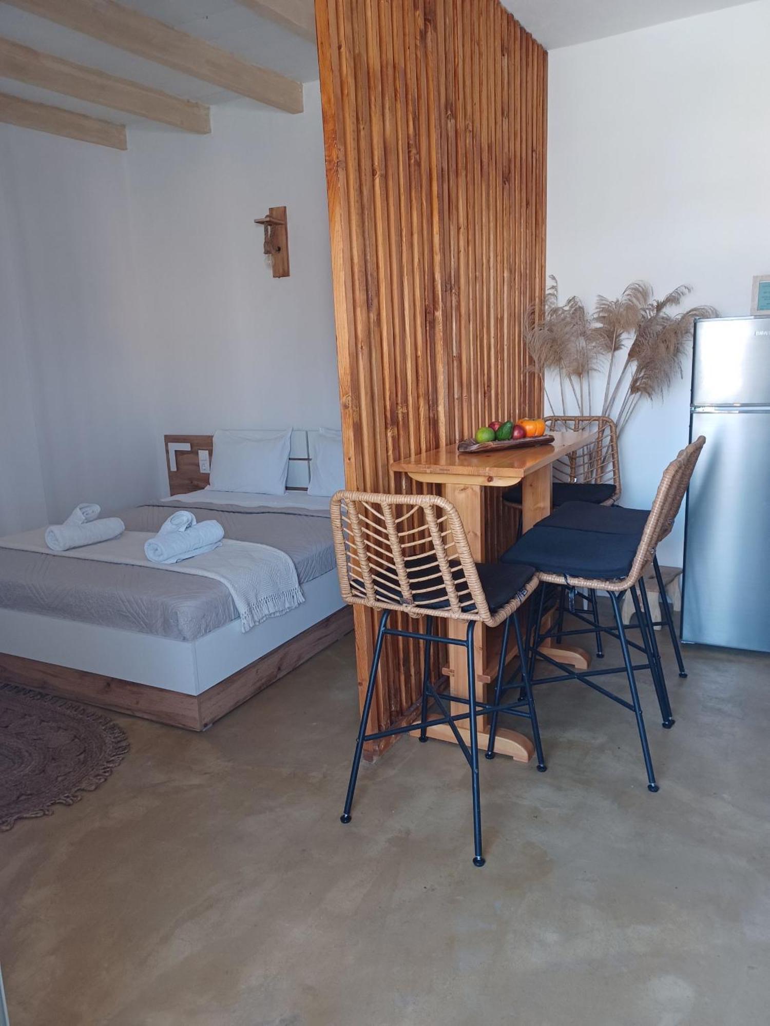 Sonia'S Luxury Apartment With Jacuzzi 卡米拉日 外观 照片