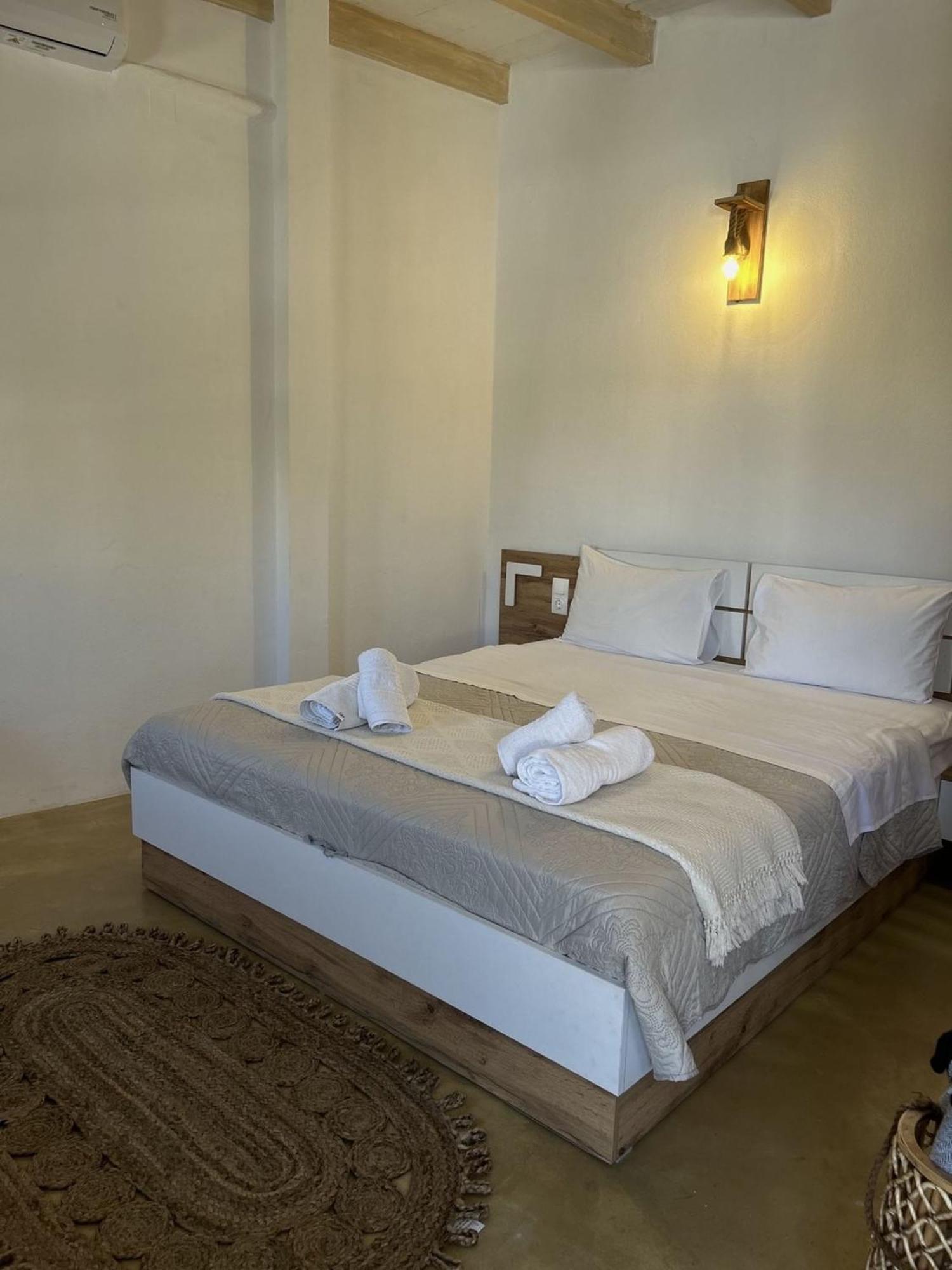 Sonia'S Luxury Apartment With Jacuzzi 卡米拉日 外观 照片