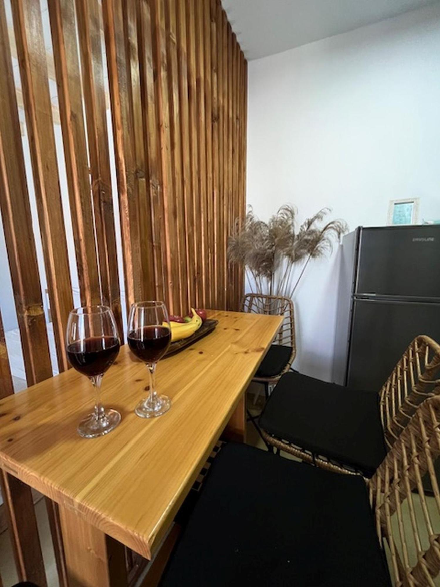 Sonia'S Luxury Apartment With Jacuzzi 卡米拉日 外观 照片