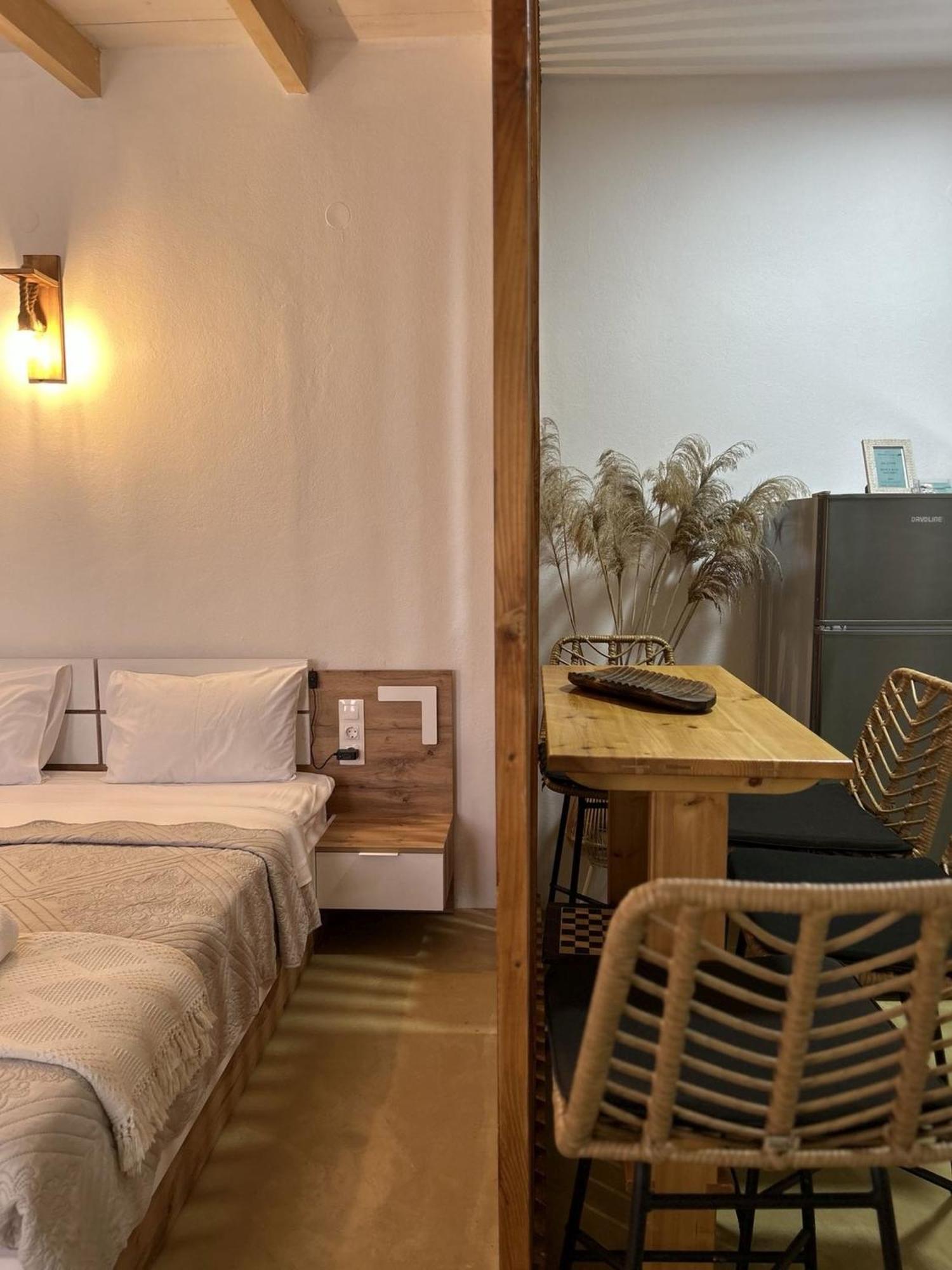 Sonia'S Luxury Apartment With Jacuzzi 卡米拉日 外观 照片